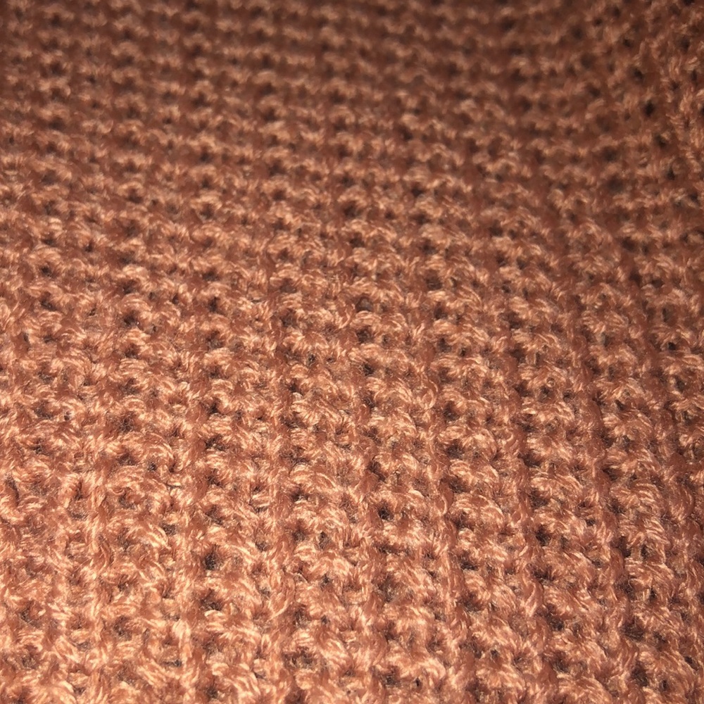 Cropped Sweater - Picture 2 of 2